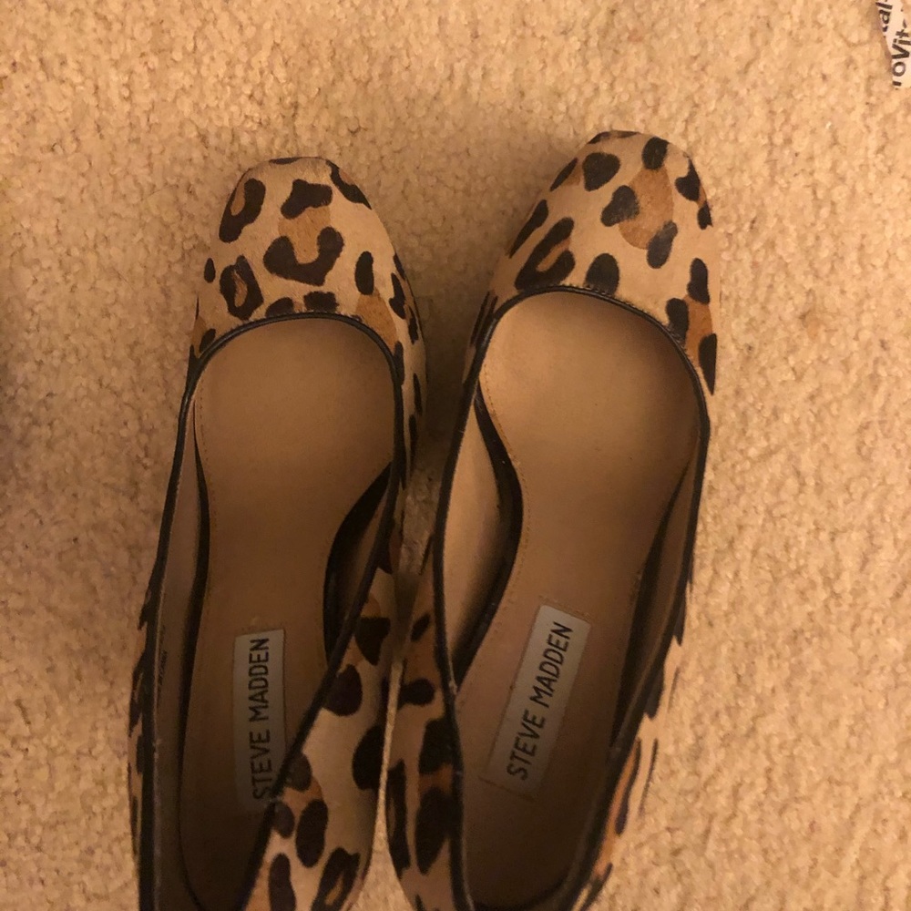 Heels - Picture 2 of 3